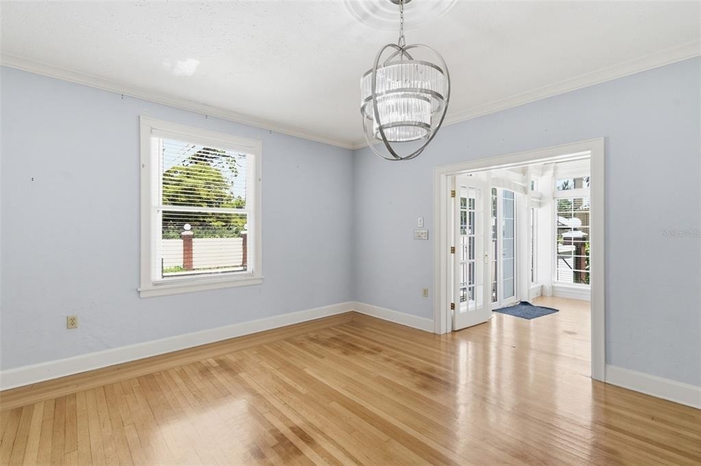 555 18th Avenue Ne - Photo 7
