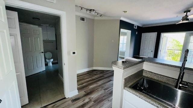 206 E South Street - Photo 18