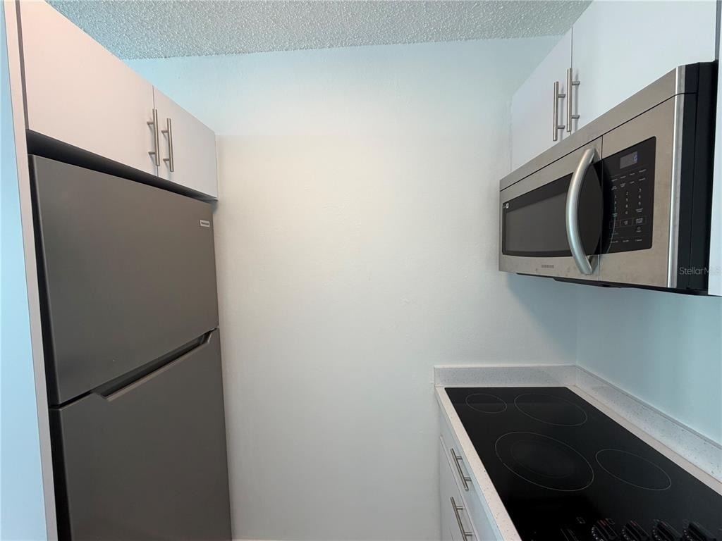 670 Mckinley - Photo 9