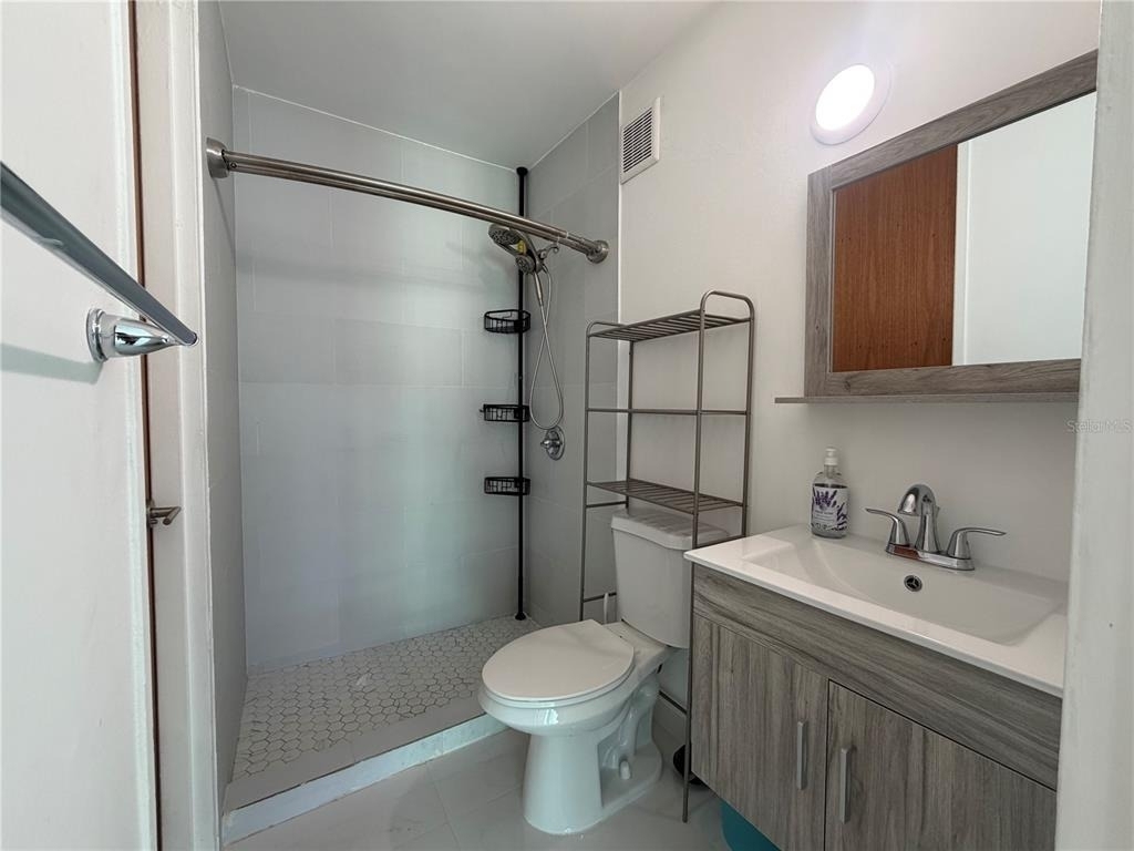 670 Mckinley - Photo 5