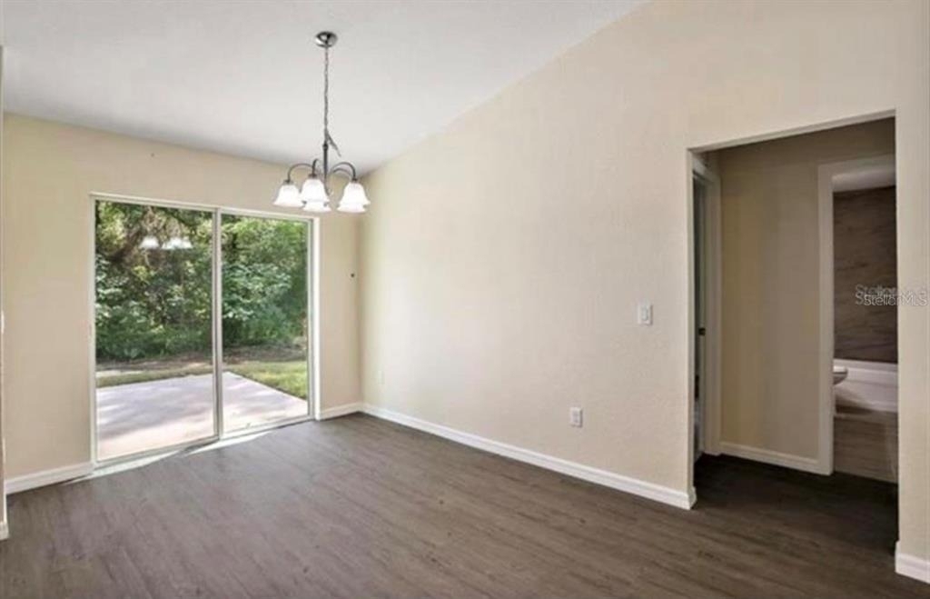 2920 Se 49th Place - Photo 6