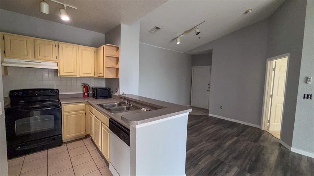 8812 Dunes Court - Photo 13