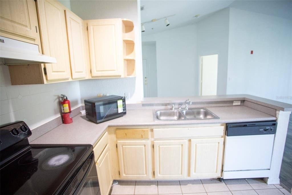 8812 Dunes Court - Photo 10