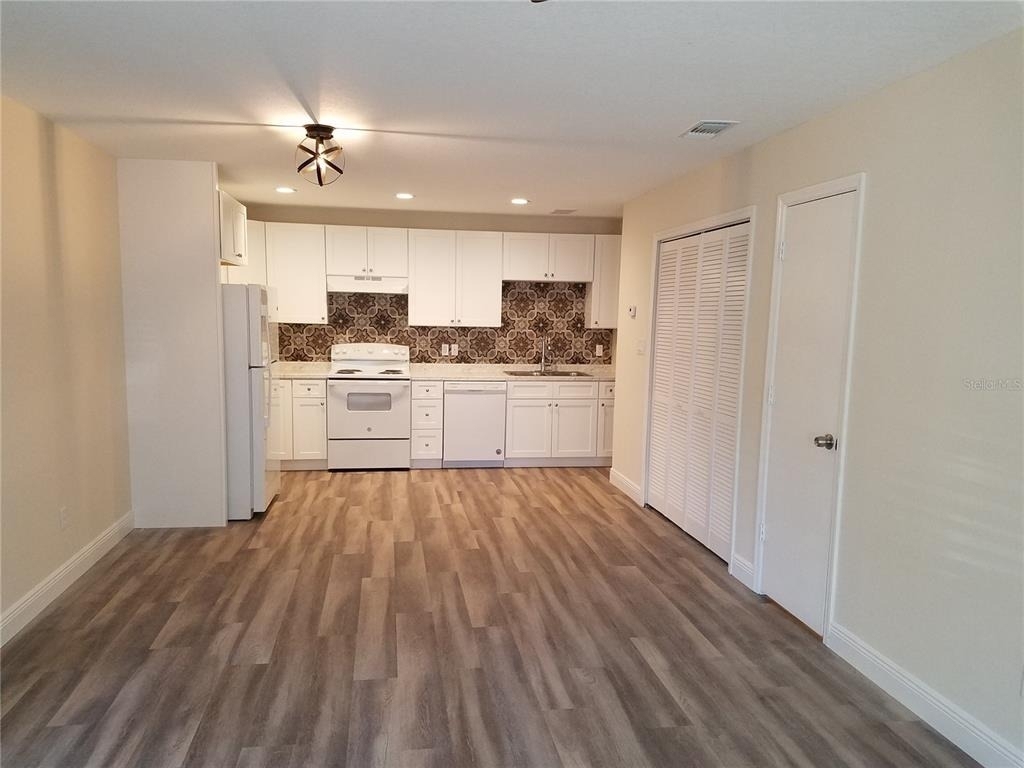 505 Boxelder Avenue - Photo 1