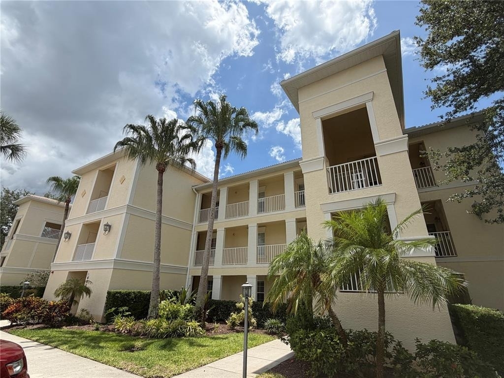 600 Gardens Edge Drive - Photo 0
