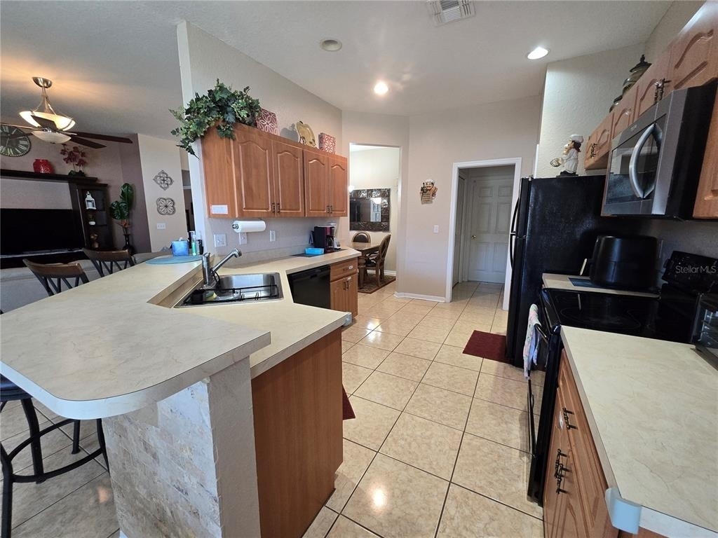 219 Cloverdale Road - Photo 9