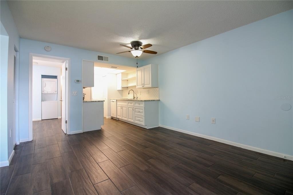 1103 Cypress Gardens Boulevard - Photo 9