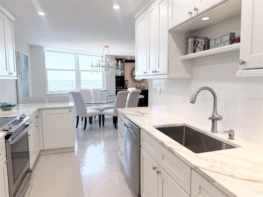 1050 Longboat Club Road - Photo 17
