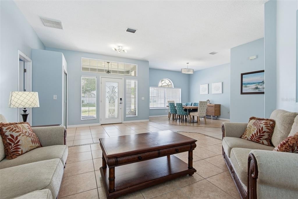 6 Burrell Place - Photo 8