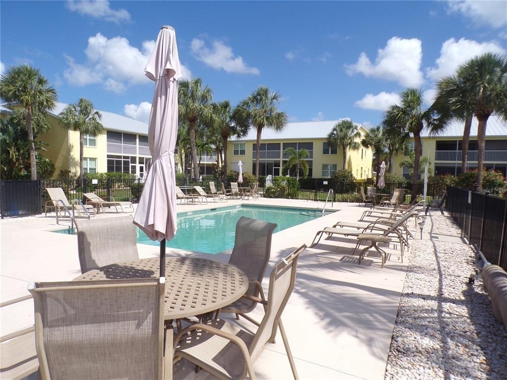 2000 Bal Harbor Boulevard - Photo 23