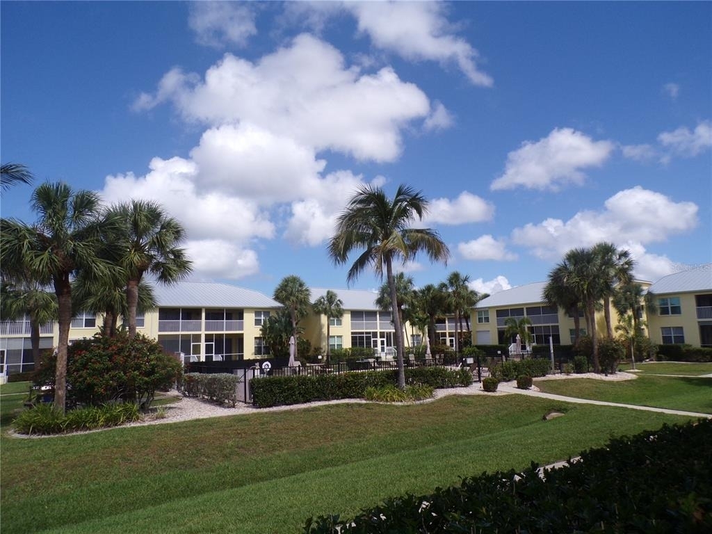 2000 Bal Harbor Boulevard - Photo 34