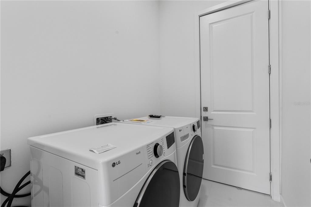 10070 Flat River St - Photo 9