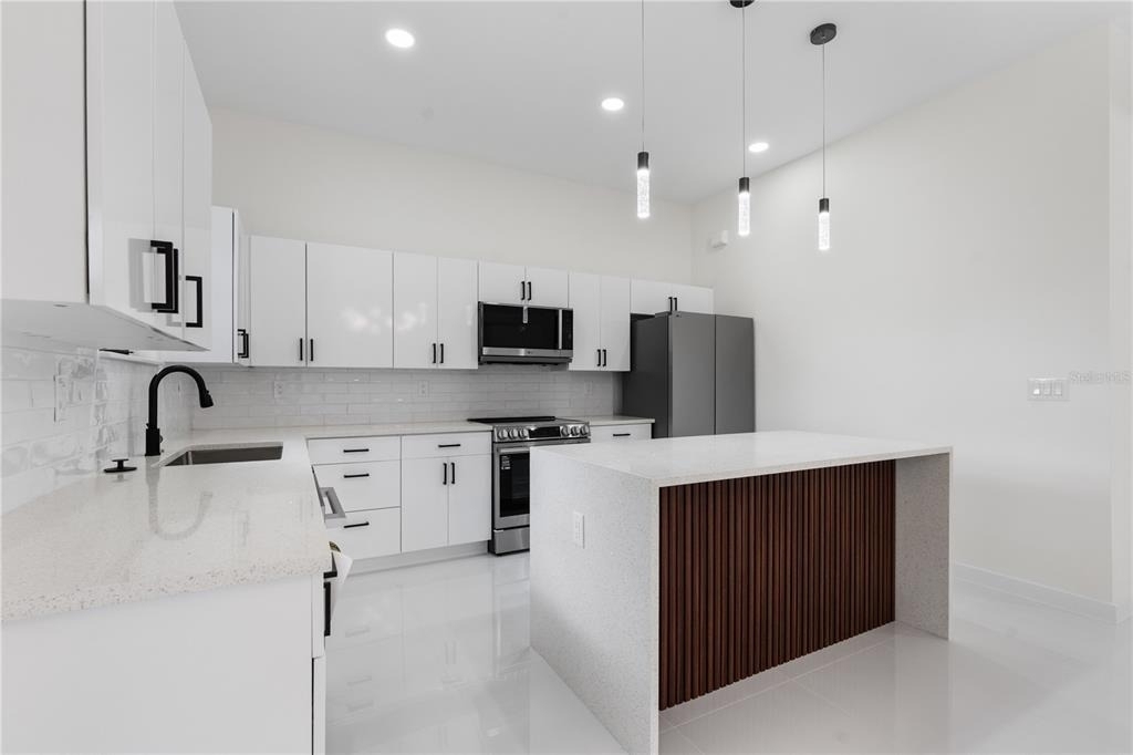 10070 Flat River St - Photo 7