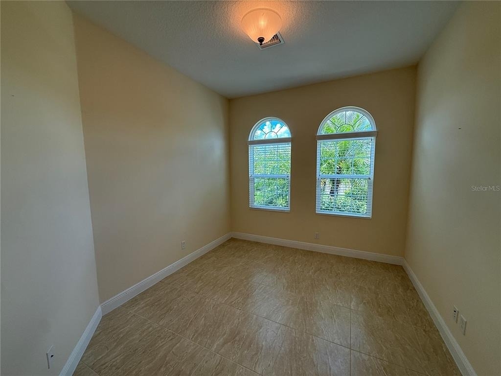 16005 42nd Glen E - Photo 29