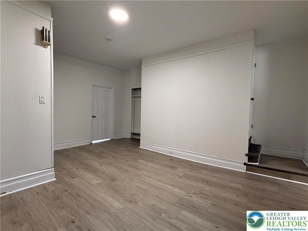 423 Front Street - Photo 2