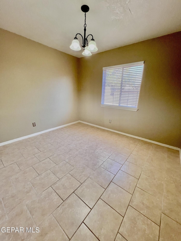 11600 Edward James Avenue - Photo 3
