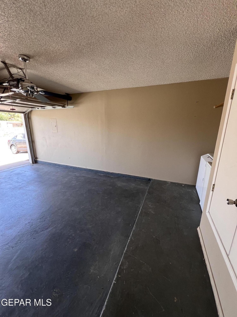 11600 Edward James Avenue - Photo 6