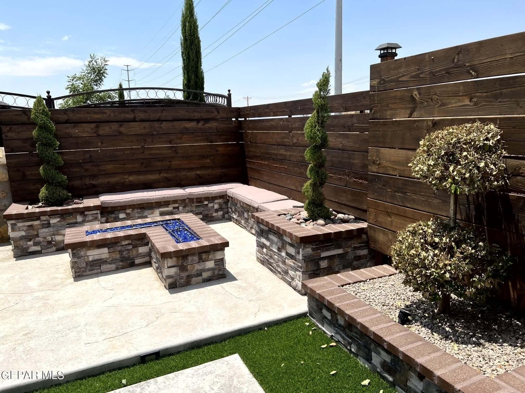 14231 Richard Wiles Avenue - Photo 31