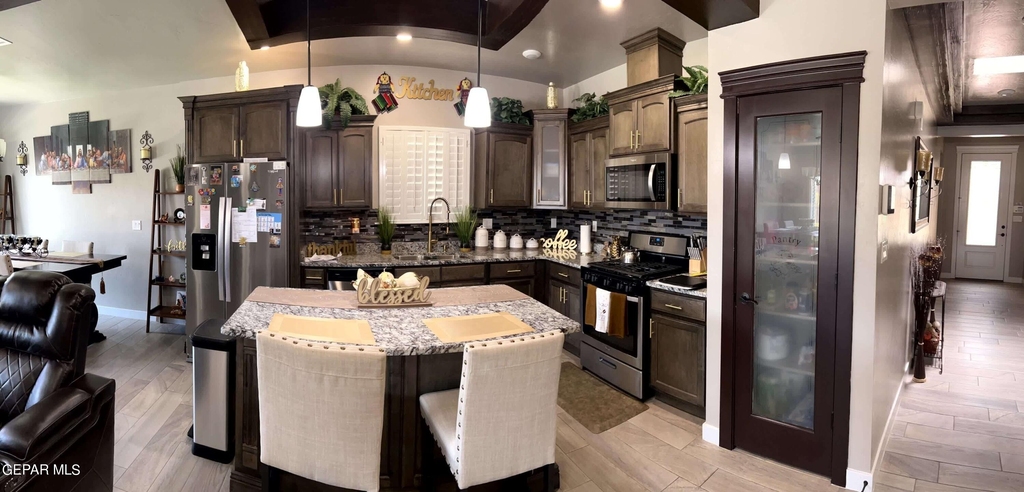14231 Richard Wiles Avenue - Photo 9