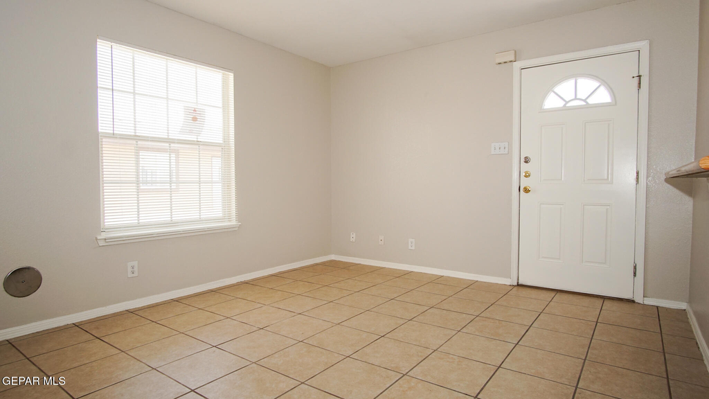 216 S Schutz Drive - Photo 1
