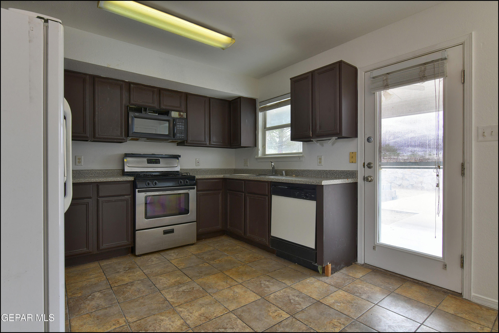 7958 Starry Night Drive - Photo 13