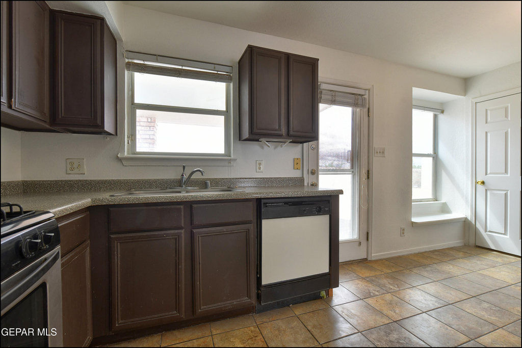 7958 Starry Night Drive - Photo 17