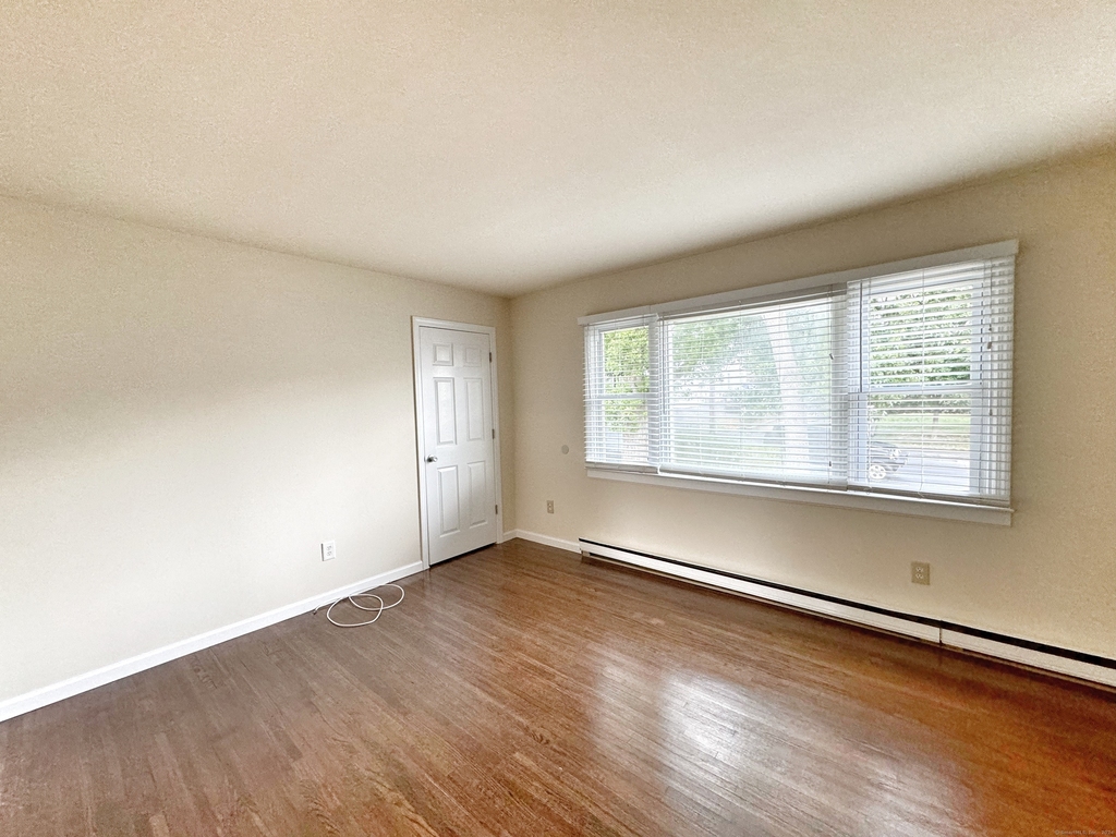 37 Ferris Avenue - Photo 2