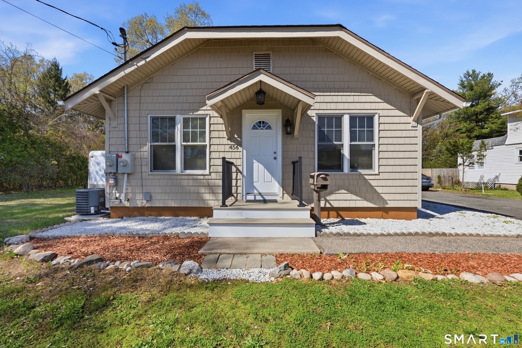 456 Elm Street - Photo 0
