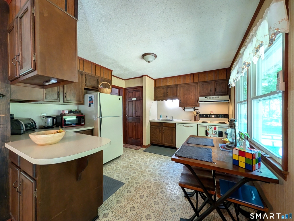 17 Colebrook Road - Photo 11