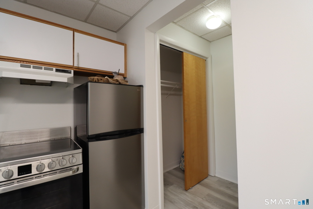 209 Bank Street - Photo 3