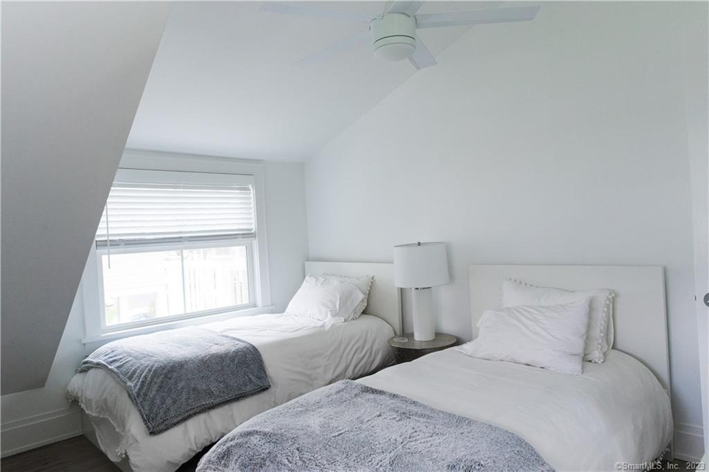 10 Danbury Avenue - Photo 24