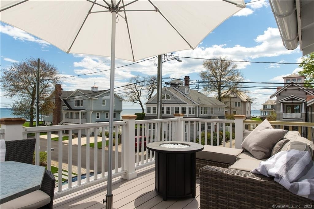 10 Danbury Avenue - Photo 20