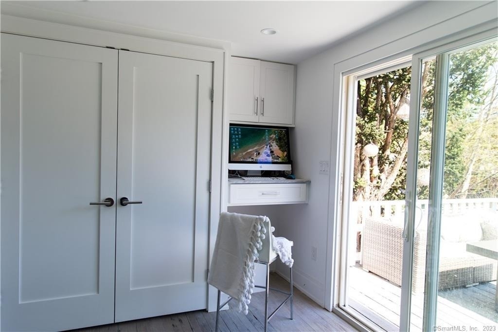 10 Danbury Avenue - Photo 16