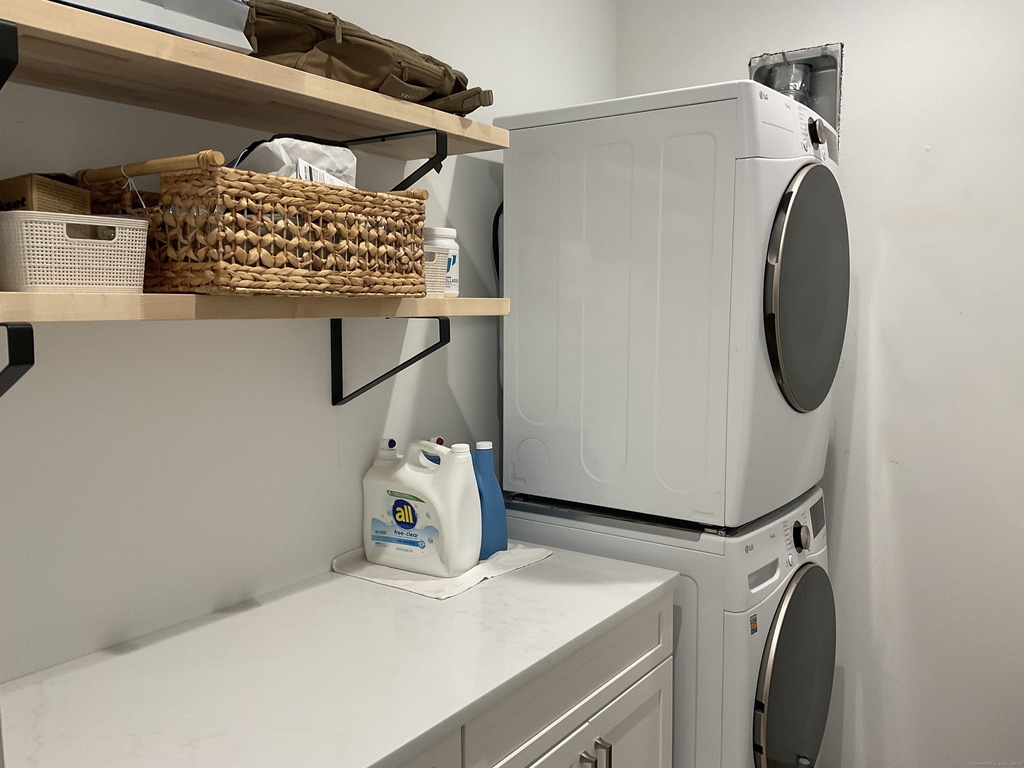 528 Black Rock Turnpike - Photo 6