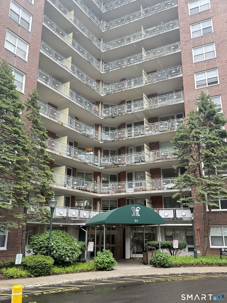 71 Strawberry Hill Avenue - Photo 3