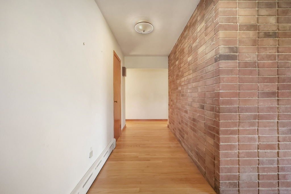 67 Barclay Drive - Photo 5