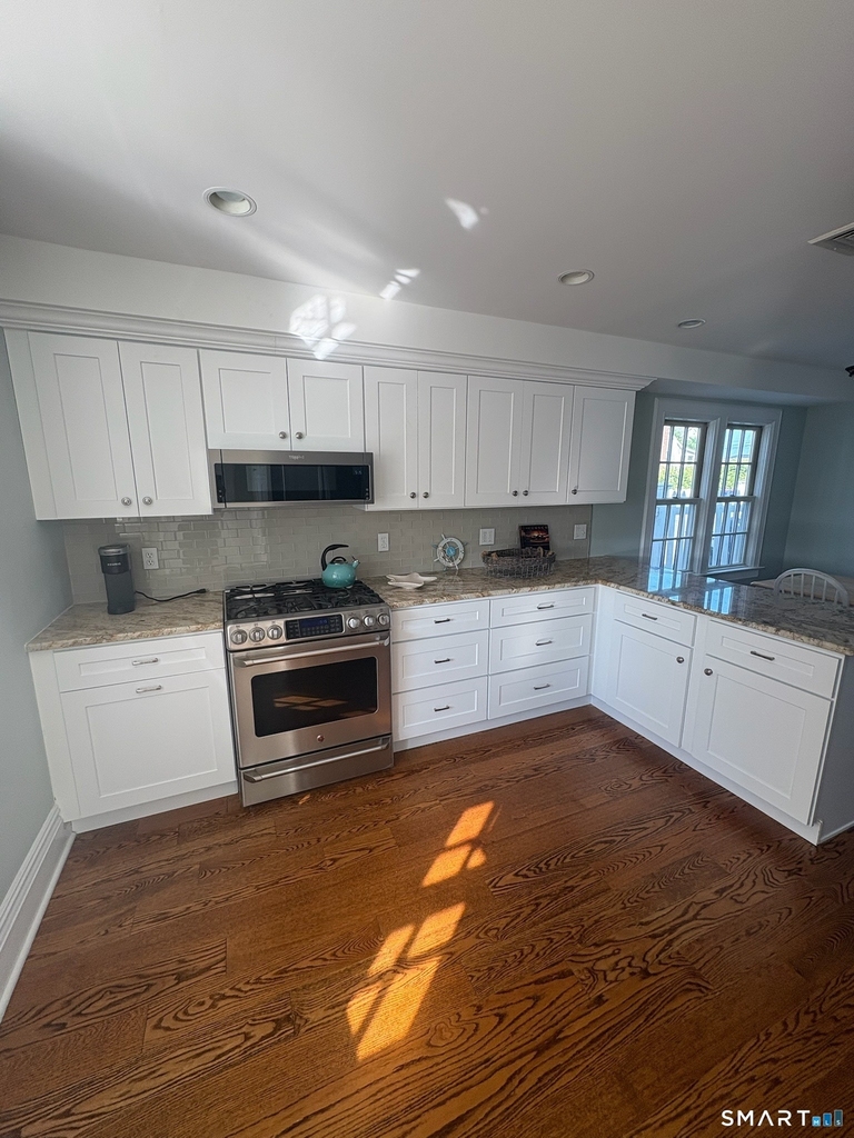 664 Fairfield Beach Road - Photo 5