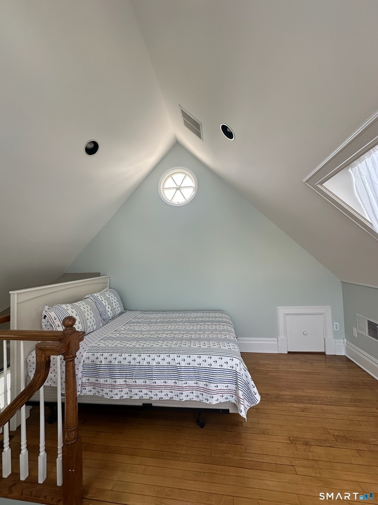 664 Fairfield Beach Road - Photo 18