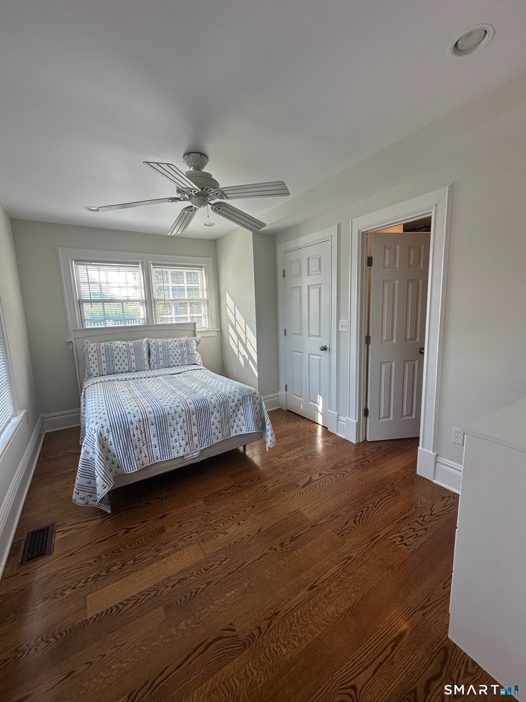 664 Fairfield Beach Road - Photo 14