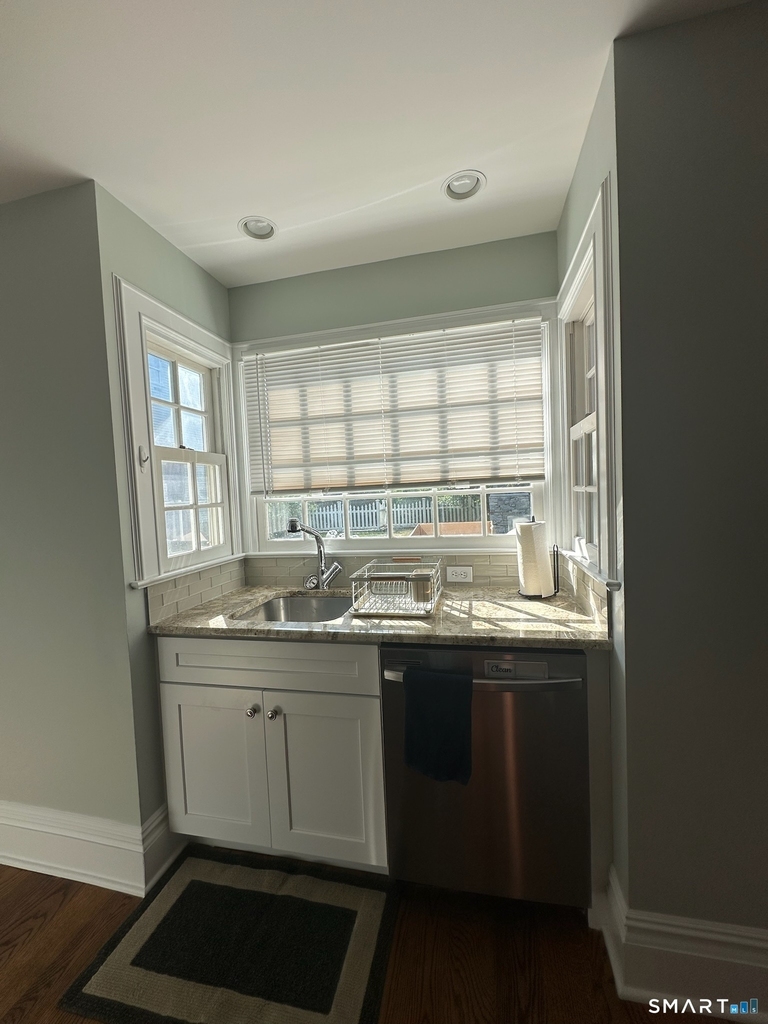 664 Fairfield Beach Road - Photo 7