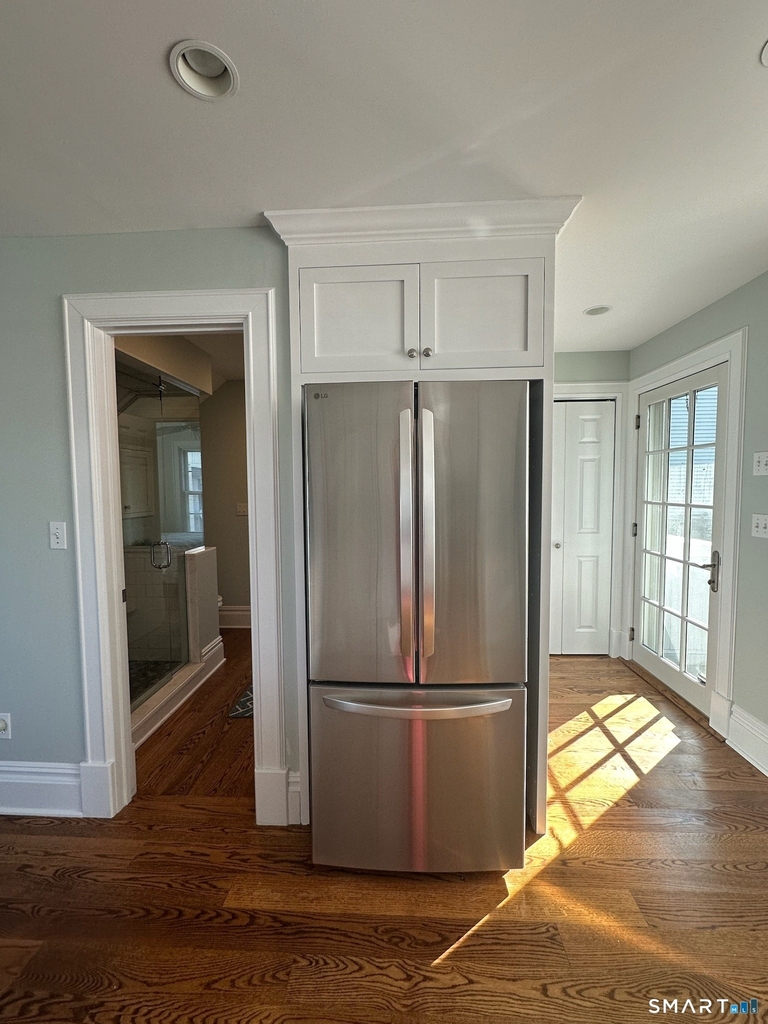 664 Fairfield Beach Road - Photo 8