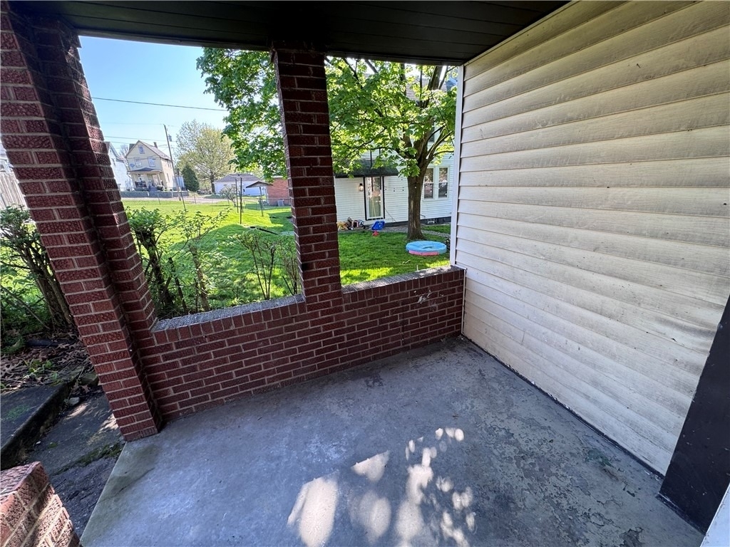 1067 Cleveland Ave - Photo 10