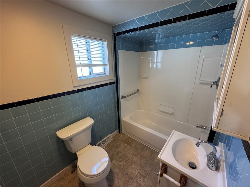 1067 Cleveland Ave - Photo 19