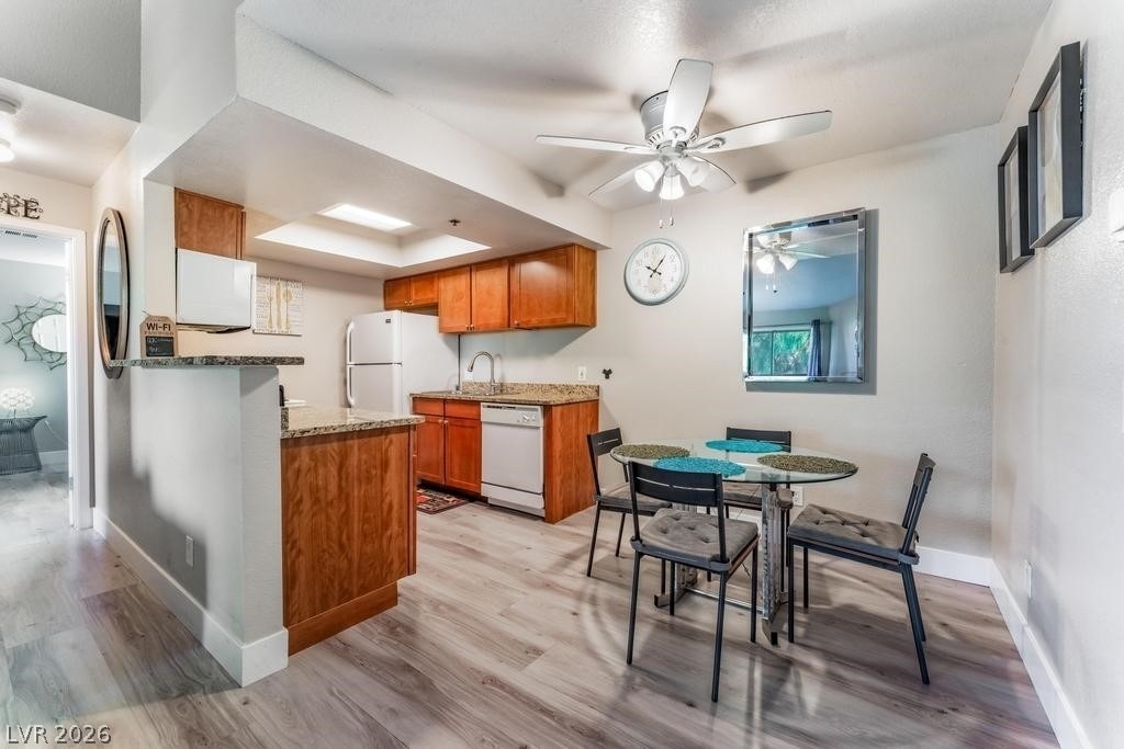 4200 S Valley View Boulevard - Photo 4