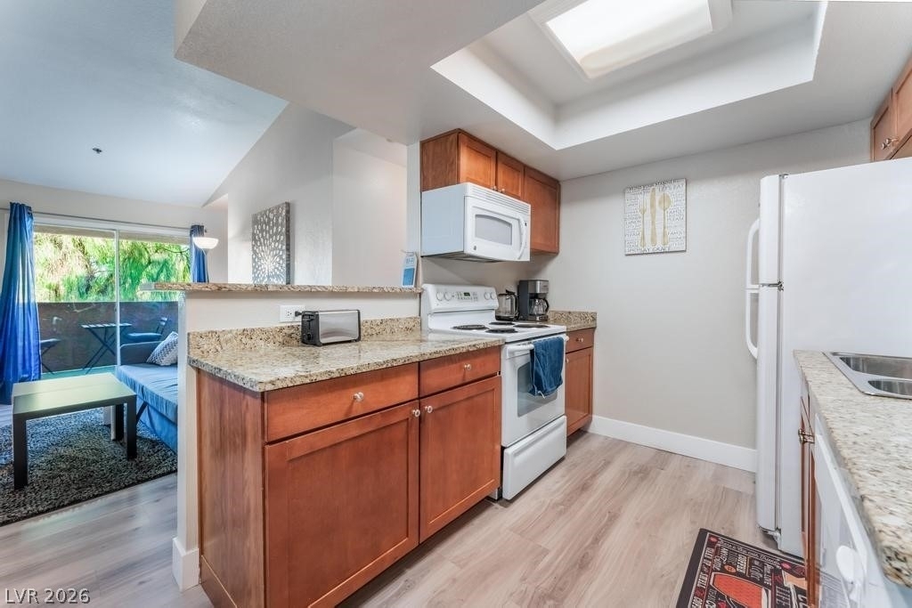 4200 S Valley View Boulevard - Photo 5