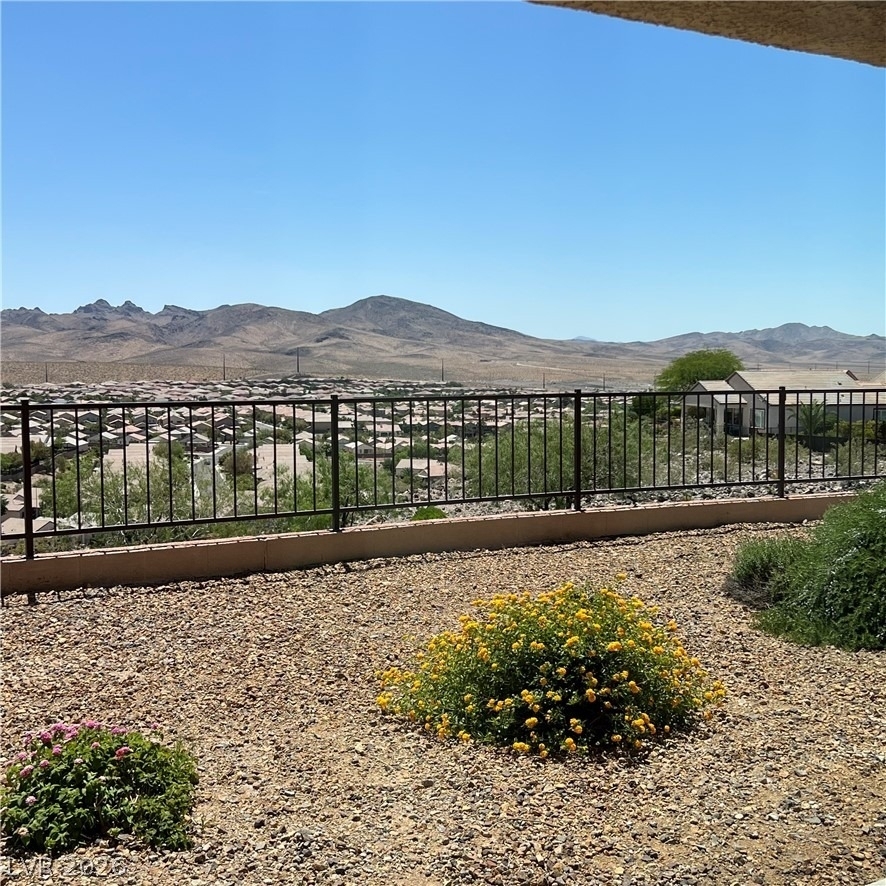 2381 Ecliptic Street - Photo 17