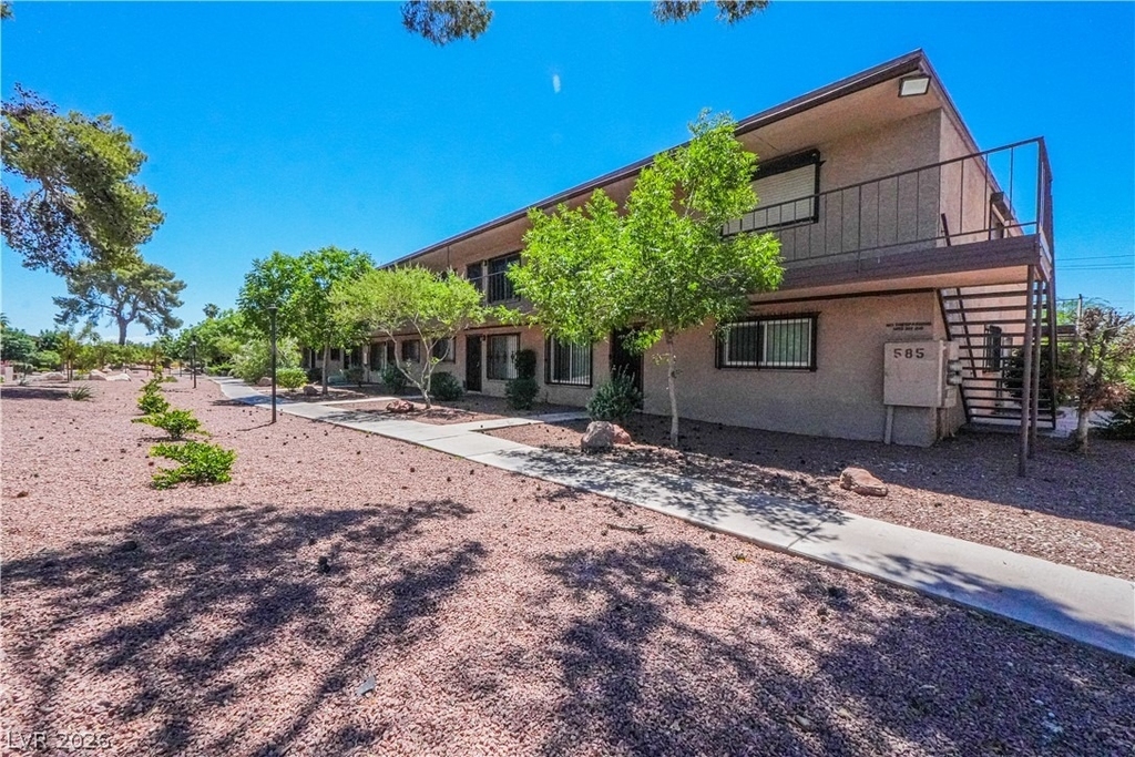 585 S Royal Crest Circle - Photo 11