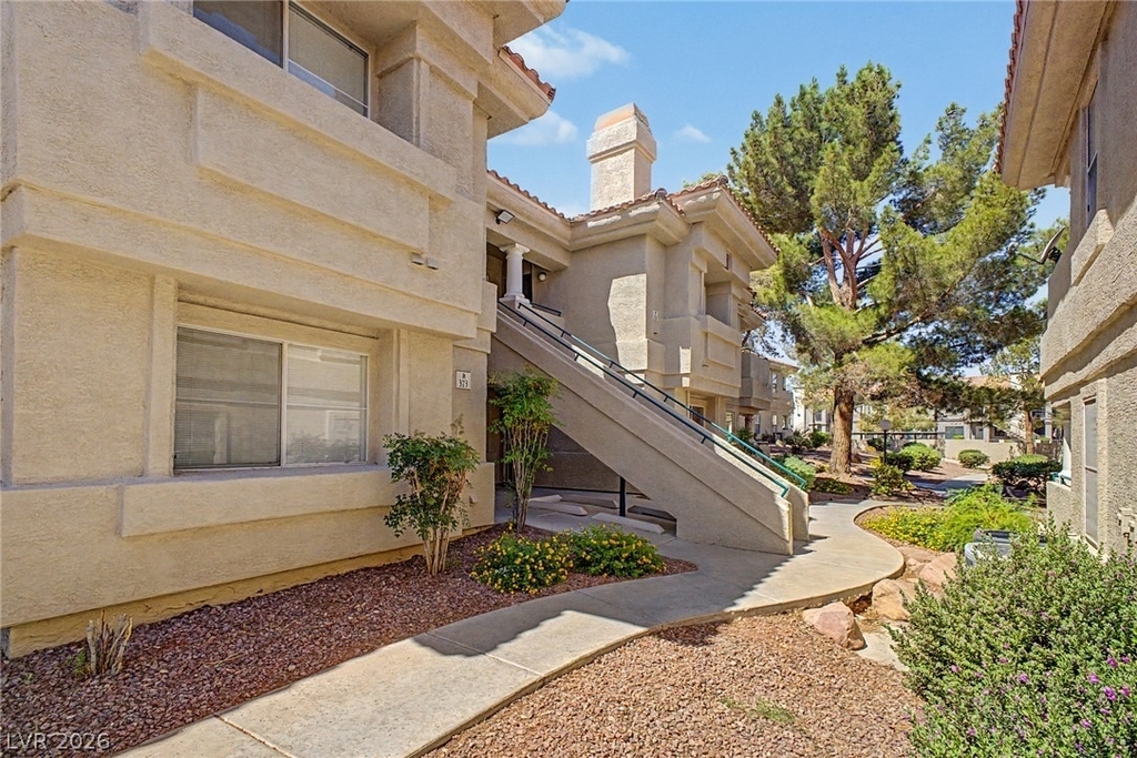 381 Manti Place - Photo 0