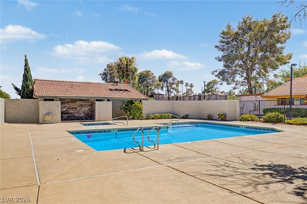 1515 Reno Avenue - Photo 0