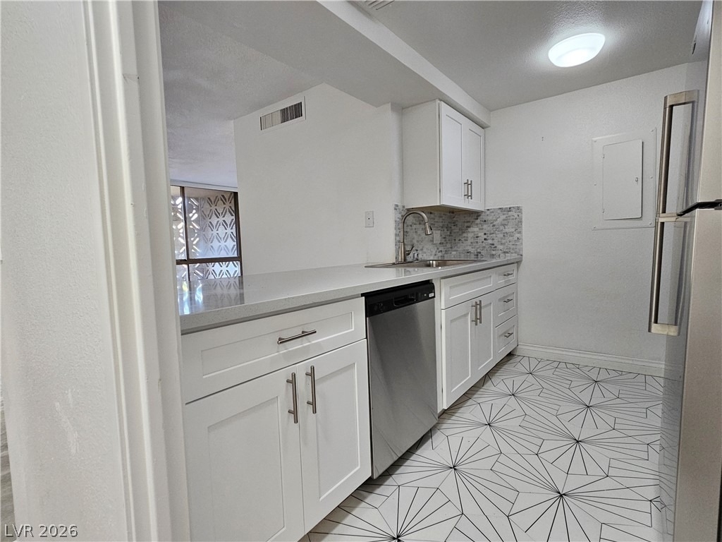 205 E Harmon Avenue - Photo 22